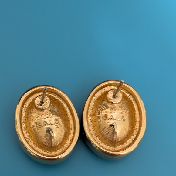 Swarovski Gold Plated and Red Oval Crystal Post Earrings, 1980's - Picture 5 of 9